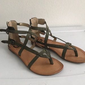 Gladiator sandals in olive green